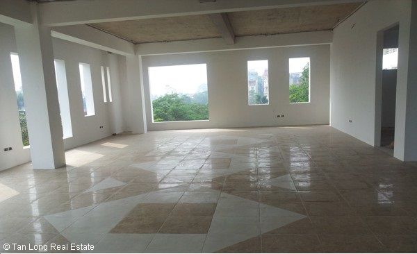 Luxury office for rent in Duong Lang, Dong Da 3