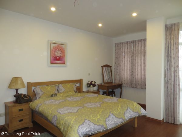 Magnificent 3 bedroom apartment in Trung Yen Plaza, Cau Giay for rent 3