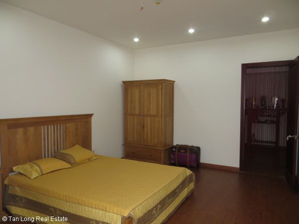 Magnificent 3 bedroom apartment in Trung Yen Plaza, Cau Giay for rent 6