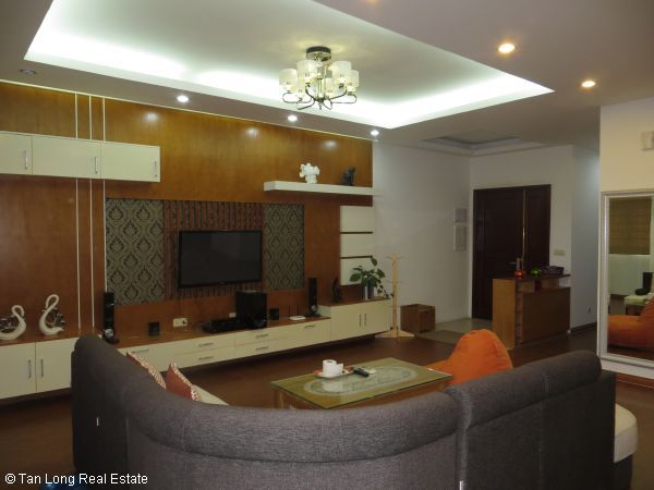 Magnificent 3 bedroom apartment in Trung Yen Plaza, Cau Giay for rent 4