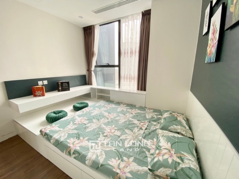 Minimalist 2 bedroom apartment for rent in S4 S5 Tower Sunshine City, Ciputra Area 1