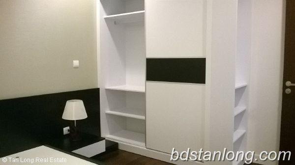 Modern 02 bedrooms apartment for rent in Lancaster Building, Nui Truc, Ba Dinh Dist 1