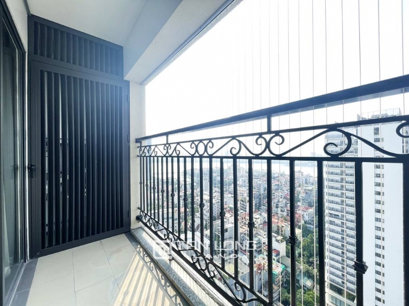 Modern 146SQM / 3BRs apartment for rent in D Le Roi Soleil 5