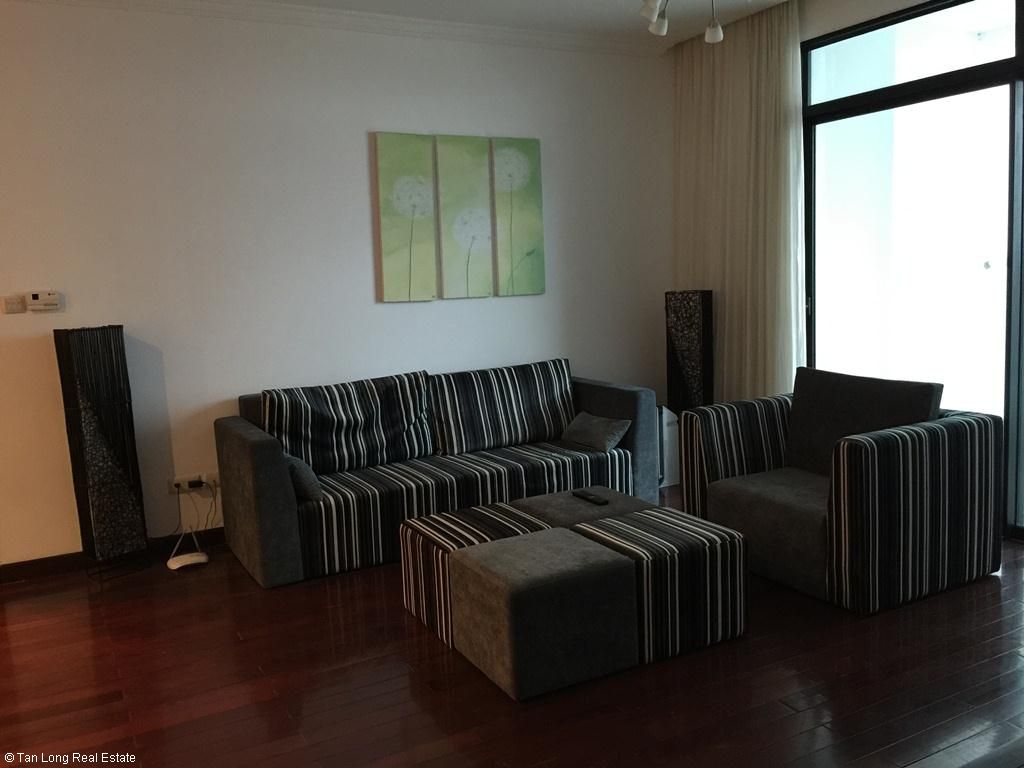 Modern 2 bedroom apartment for rent in Vincom Tower, Hai Ba Trung, Hanoi 2