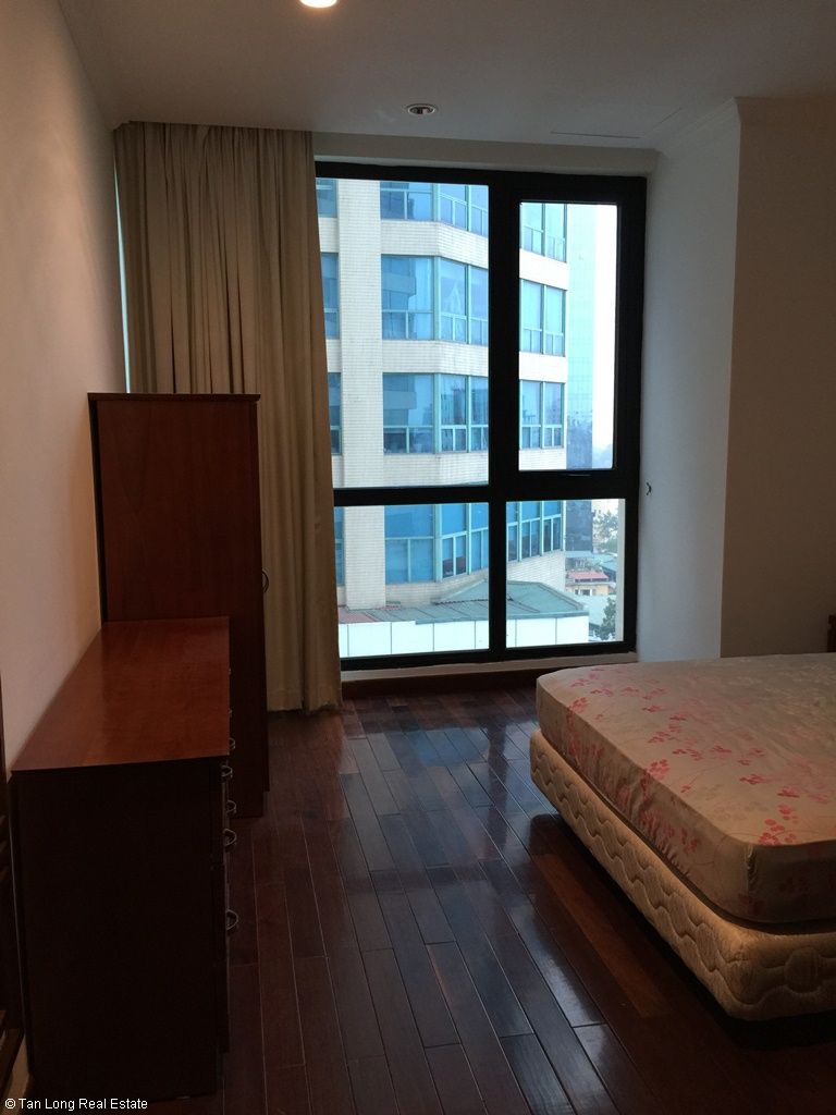 Modern 2 bedroom apartment for rent in Vincom Tower, Hai Ba Trung, Hanoi 8