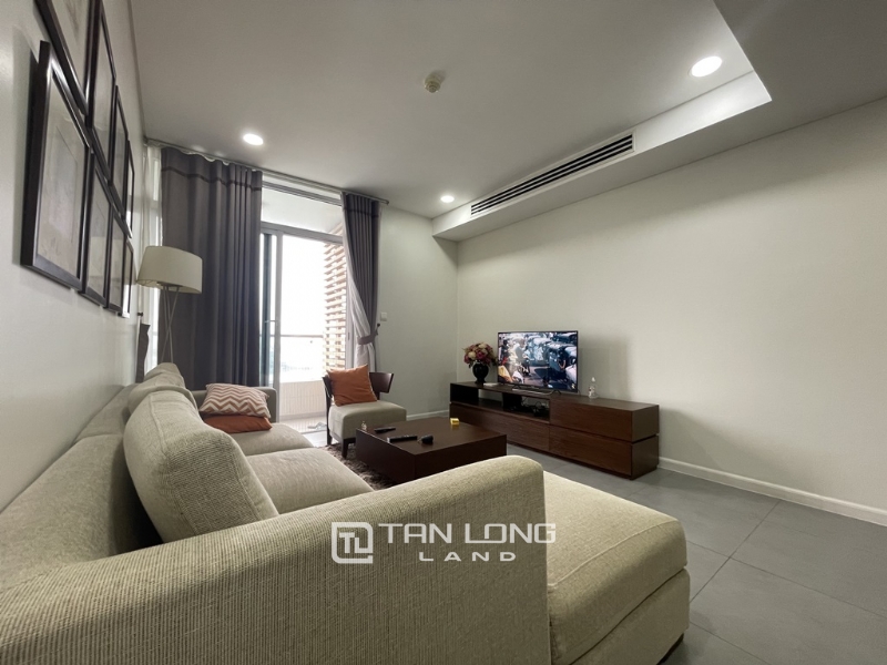 Modern 2 -  bedroom apartment in Watermark Hanoi for rent 5