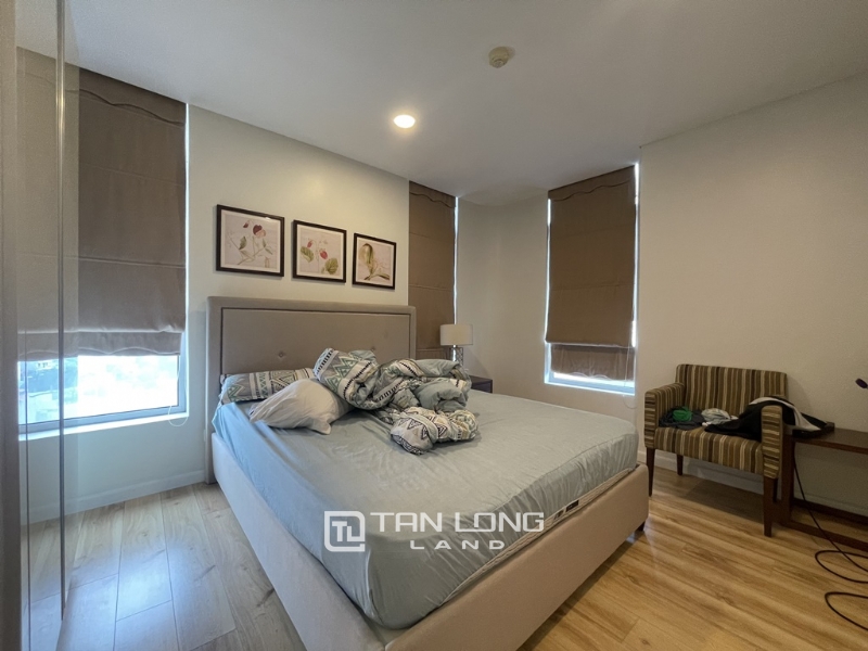 Modern 2 -  bedroom apartment in Watermark Hanoi for rent 10