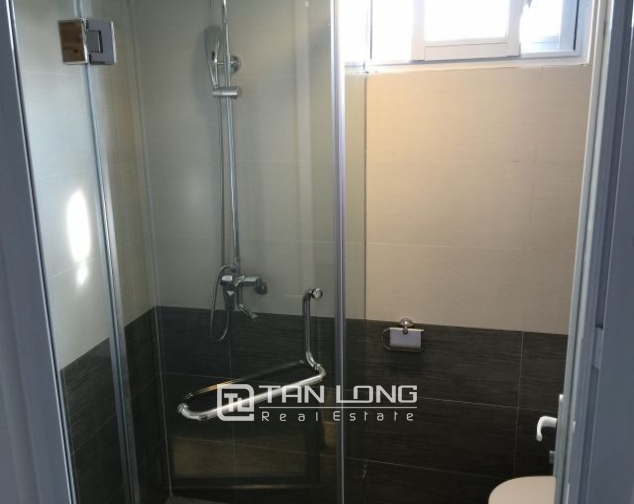 Modern 2 bedrooms serviced apartment for lease in Yet Kieu, Hoan Kiem district 9