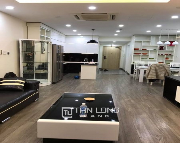 Modern 3- bedroom apartment for lease in Thang Long Number 01! 1