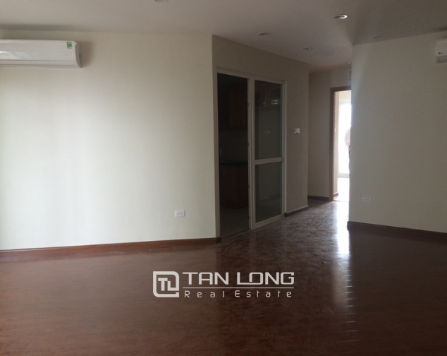 Modern 3 bedroom apartment to rent in N04 Hoang Dao Thuy, Cau Giay, Hanoi 2
