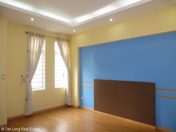 Modern 5-storey house for rent in Tran Duy Hung, Cau Giay dist, Hanoi 3