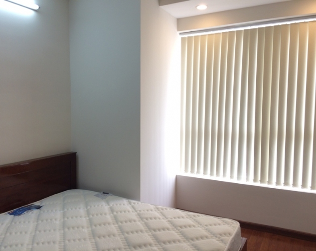 Modern 94m2 apartment with 2 bedrooms to rent in N04 Hoang Dao Thuy, Cau Giay district 6