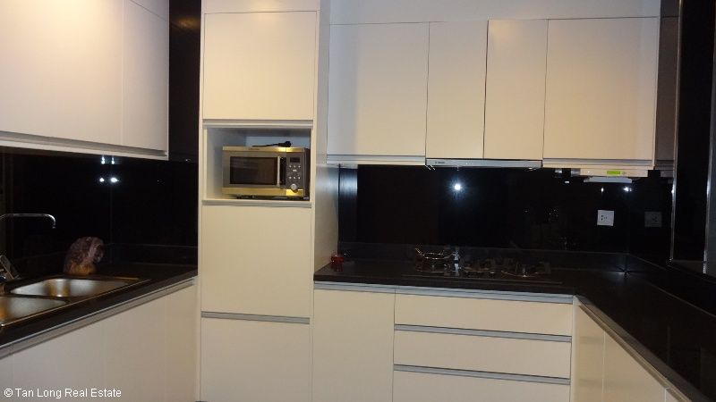 Modern and luxurious 04 bedrooms apartment for rent in Lancaster Building, Nui Truc, Ba Dinh Dict. 5