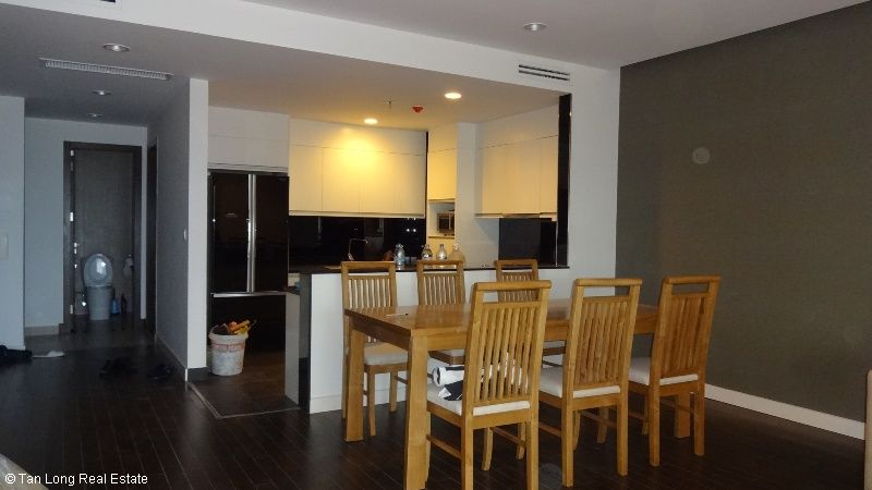 Modern and luxurious 04 bedrooms apartment for rent in Lancaster Building, Nui Truc, Ba Dinh Dict. 6