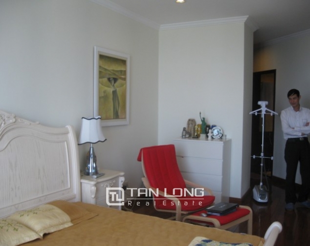 Modern apartment with 2 bedrooms for lease in Vincom Ba Trieu, Hai Ba Trung district 7