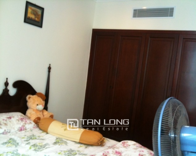 Modern apartment with 2 bedrooms for lease in Vincom Ba Trieu, Hai Ba Trung district 9