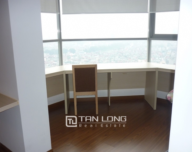 Modern apartment with 3 bedroom for rent in Star Tower, Cau Giay, Hanoi 7