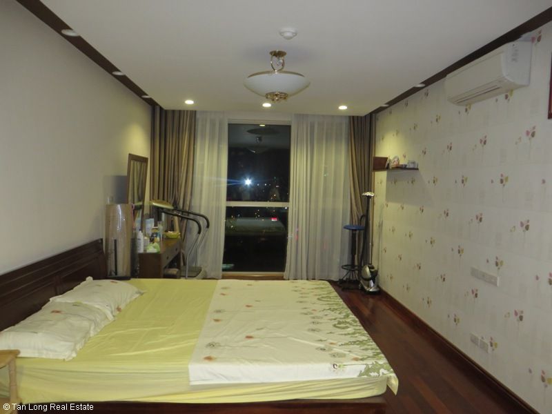 Modern apartment with 3 bedroom for rent in Tower B Mandarin Gadern, Cau Giay, Hanoi 5