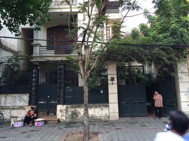 Modern villa for lease in Hang Chuoi, Hoan Kiem, Hanoi, available garage
