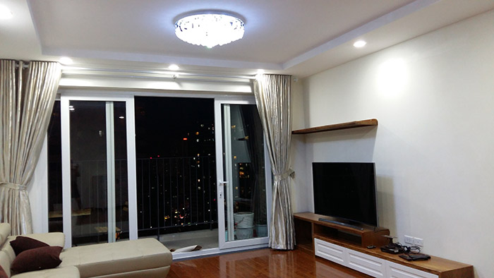 N04 Hoang Dao Thuy apartment with 3 bedrooms for rent, $1200