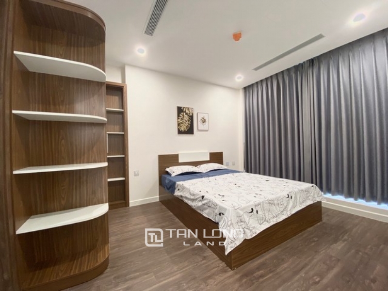 New furnished 2 bedroom apartment for rent in Sunshine City Ciputra Tay Ho 1