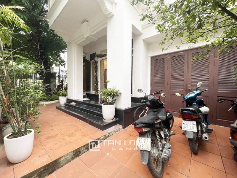 Newish garden house for rent in D4 Ciputra Hanoi 1