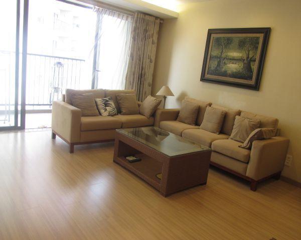 Nice 2 bedroom apartment to rent in Sky City 88 Lang Ha