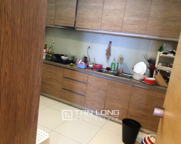 Nice 3 bedroom apartment for rent in Tower B, Sky City Tower, Dong Da district 5