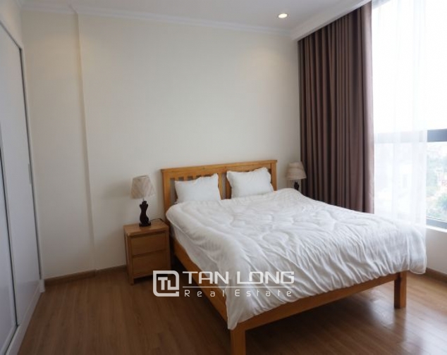 Nice 3 bedroom apartment for rent in Vinhomes Nguyen Chi Thanh 7