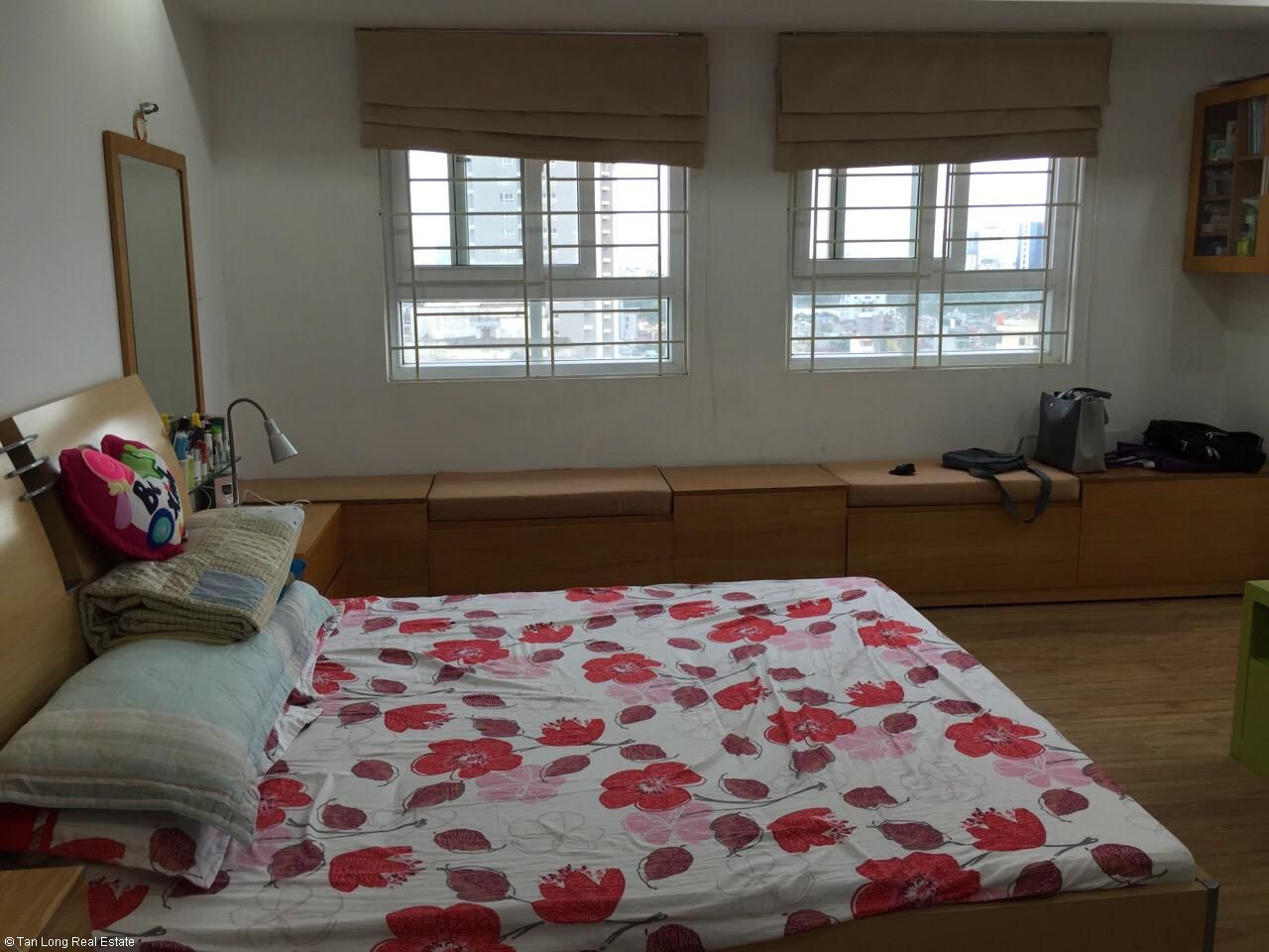 Nice 3 bedroom apartment for sale in B14 Kim Lien Codominium, Dong Da, Hanoi 2