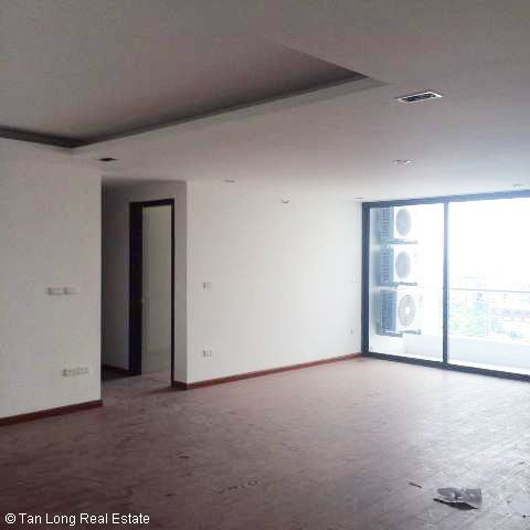 Nice 3 bedroom apartment for sale in Golden Land, Thanh Xuan, Hanoi 3