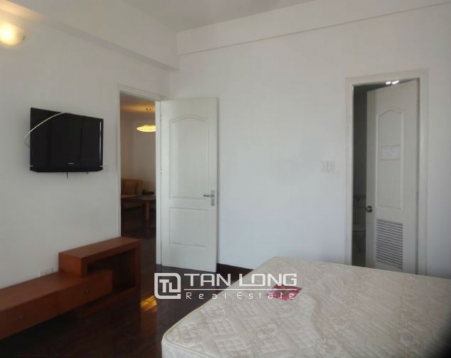Nice 3 bedroom apartment to rent in 713 Lac Long Quan, Tay Ho, Hanoi 3