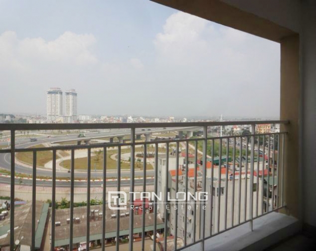 Nice 3 bedroom apartment to rent in 713 Lac Long Quan, Tay Ho, Hanoi 5