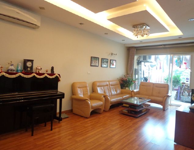 Nice 3 bedroom apartment to sale in 249A Thuy Khue, Tay Ho, Hanoi