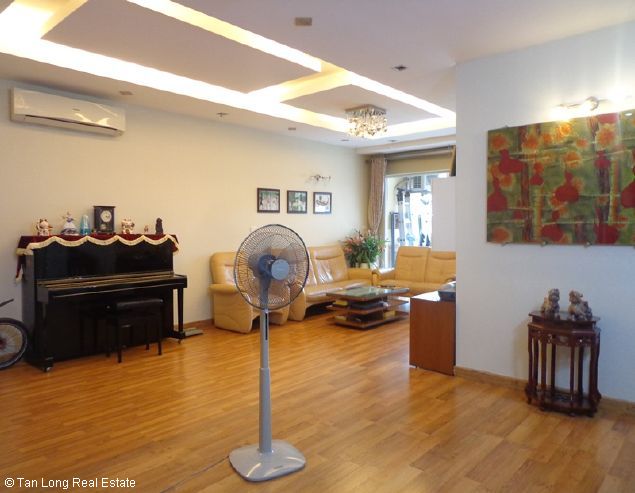 Nice 3 bedroom apartment to sale in 249A Thuy Khue, Tay Ho, Hanoi 5
