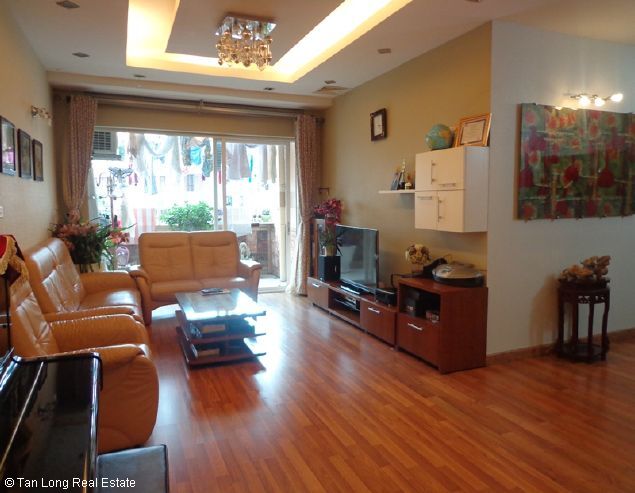 Nice 3 bedroom apartment to sale in 249A Thuy Khue, Tay Ho, Hanoi 7