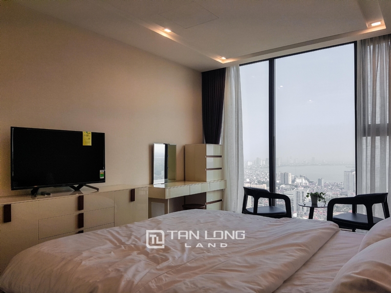 Nice 4 bedroom apartment for rent in M2 Vinhomes Metropolis, Ba Dinh district 4