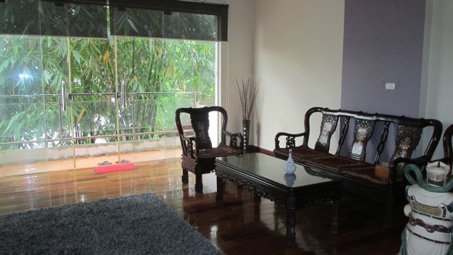 Nice and modern fully furnished house with a beautiful view in Long Bien Dist, Ha Noi.