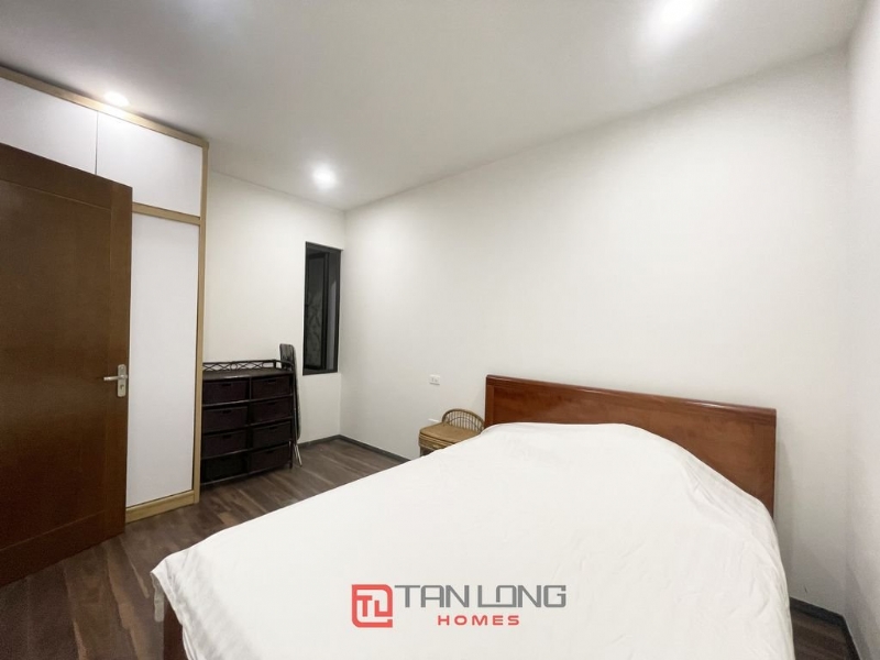 Nice apartment 2 bedrooms in Tu Hoa street for rent. 1