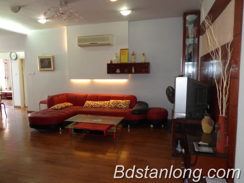 Nice apartment for rent at Vimeco building, Cau Giay, Hanoi