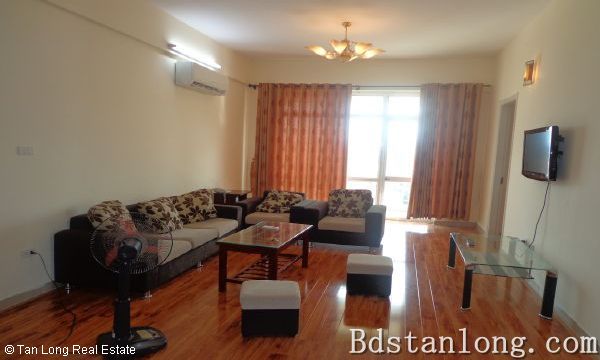 Nice apartment for rent in 713 Lac Long Quan street 1