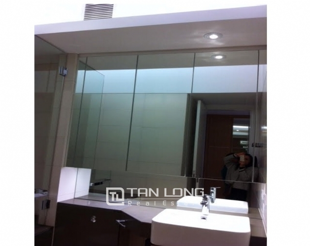Nice apartment in Indochina Plaza Hanoi, east tower, Xuan Thuy street, Cau Giay district for lease 5