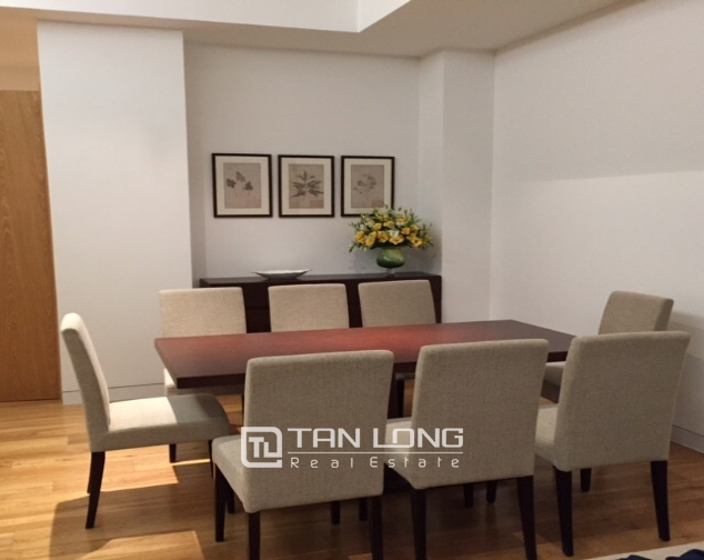 Nice apartment Indochina Plaza for rent, east building, Xuan Thuy Street, Cau Giay District, Hanoi have an full furnished 4