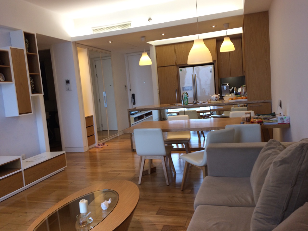 Nice apartment Indochina Plaza for rent, east building, Xuan Thuy Street, Cau Giay District, Hanoi 