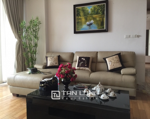 Nice apartment with 2 beds for rent in Dolphin Plaza, Hanoi 2