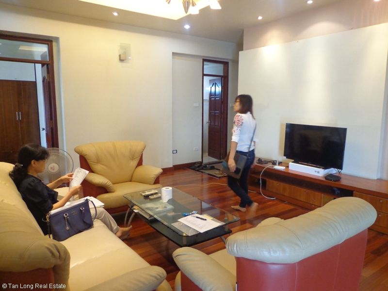 Nice apartment with 3 bedrooms for lease in 34T Trung Hoa Nhan Chinh Urban, Cau Giay, Hanoi 3