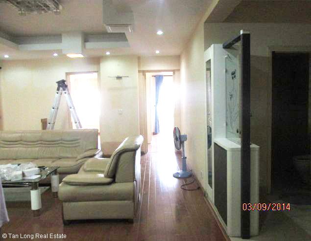 Nice corner apartment for rent in Lang Ha 101 Tower, Dong Da district, Hanoi. 1