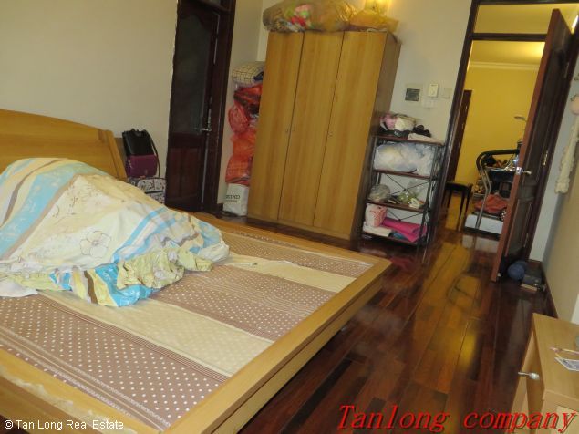 Nice fully furnished 3 bedroom apartment in 17T5, Trung Hoa Nhan Chinh, Cau Giay district 10