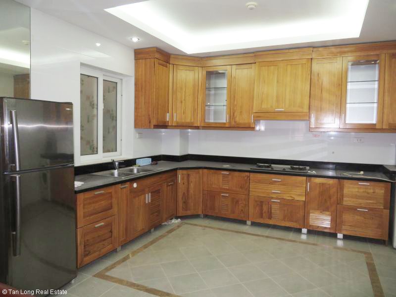 Nice fully-furnished 3 bedroom apartment for rent in M5 Nguyen Chi Thanh, Dong Da district, Hanoi. 3