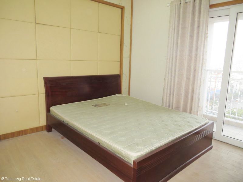 Nice fully-furnished 3 bedroom apartment for rent in M5 Nguyen Chi Thanh, Dong Da district, Hanoi. 5